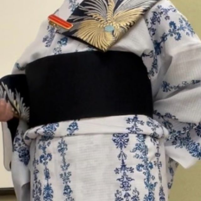 2022.5.25	加藤 柚花 さま	夏に着物でお祭りに行きたいけど着れないと相談を受けたのでレッスンをする事になりました	#和装家 #wasouka #きものを世界遺産に #きものを世界遺産にするための全国会議 #kimono #着物 #きもの #着付け #和装 #浴衣