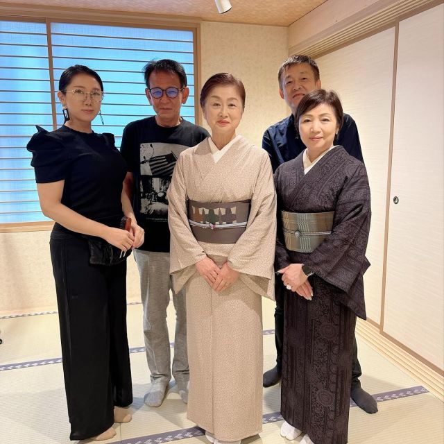 今日は四季誌・和装家の取材と撮影を行いました。とても楽しい時間でした！
どんな内容になるのか！？次号の四季誌・和装家をお楽しみに！！
#四季誌和装家 
#和装家
#取材
#撮影　
#きものモデル
#きものを世界遺産にするための全国会議 
#kimono